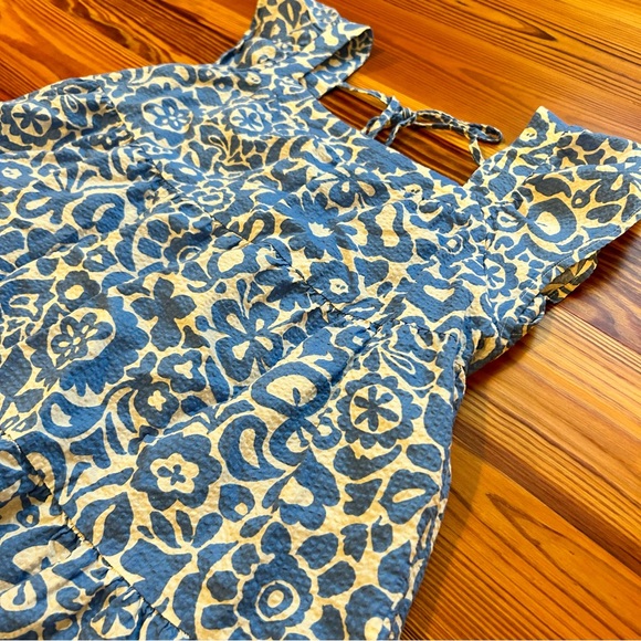 Blue and White Ruffle Hem Top Size Small - Picture 2 of 7